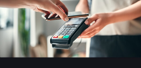 The Modern Financial Revolution: Digital Wallets and Contactless Payments