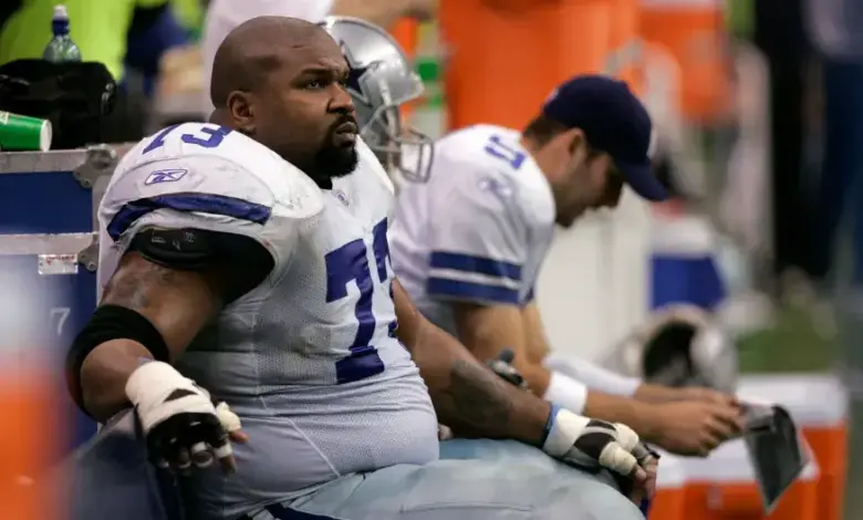 Dallas Cowboys legend Larry Allen dies at 52