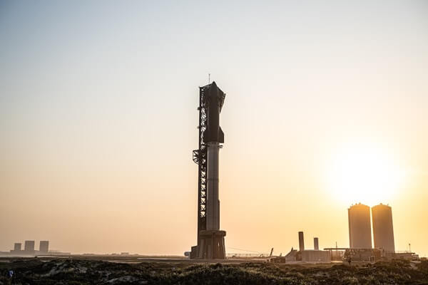 News Watch SpaceX launch the fourth test flight of its Starship super rocket today