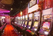 Crash Games vs. Traditional Slots Games Reviewing the Most Played Game Genres 