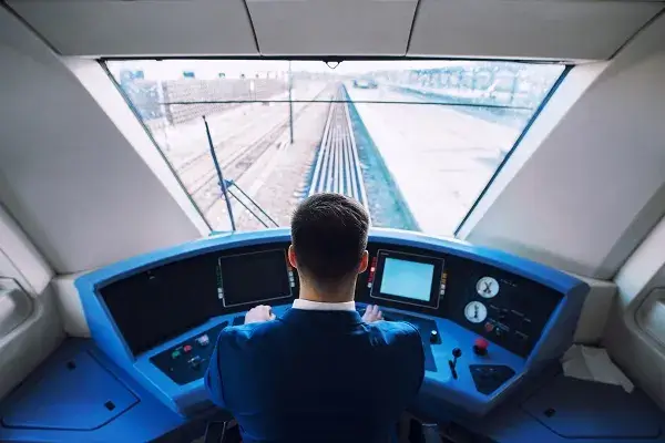 From Manual Timetables to a Digital Window: Implementing an Analytics Platform at Russian Railways 1 Фото 1 - (Designed by freepick.com)